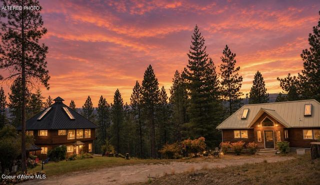 483 Paradise LN, Pinehurst, ID 83850