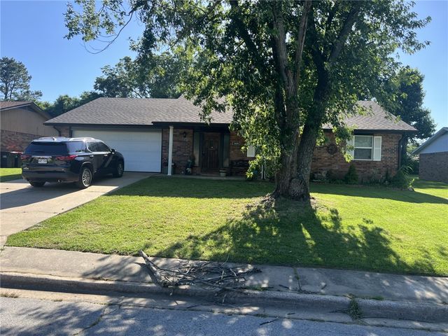 1406 Daline Street, Springdale, AR 72762