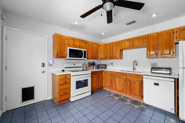 709 CALIENTE DRIVE, Brandon, FL 33511