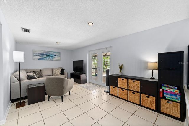709 CALIENTE DRIVE, Brandon, FL 33511
