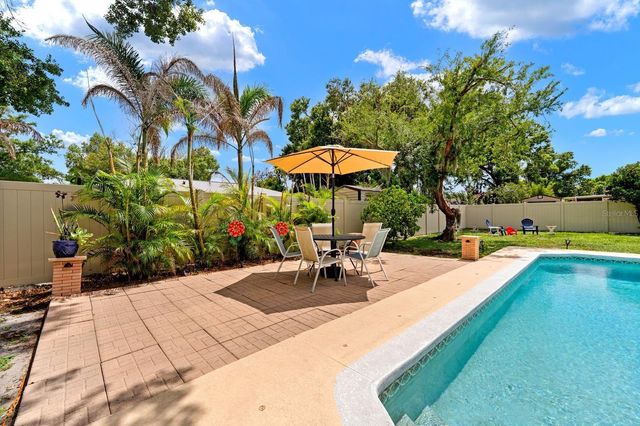 709 CALIENTE DRIVE, Brandon, FL 33511