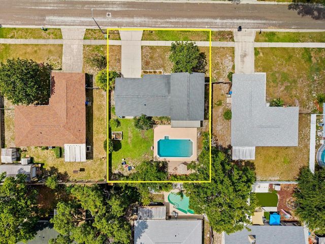 709 CALIENTE DRIVE, Brandon, FL 33511