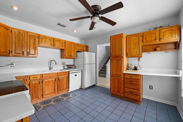 709 CALIENTE DRIVE, Brandon, FL 33511
