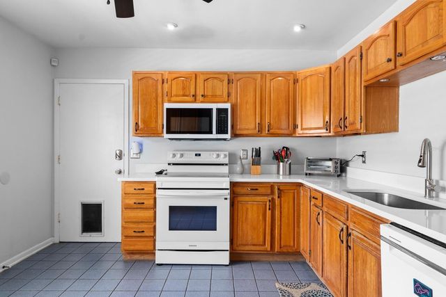 709 CALIENTE DRIVE, Brandon, FL 33511