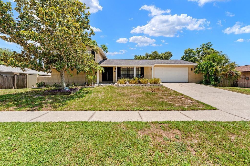 709 CALIENTE DRIVE, Brandon, FL 33511