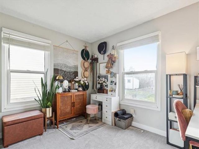 6248 Hillandale Road, Davenport, IA 52806