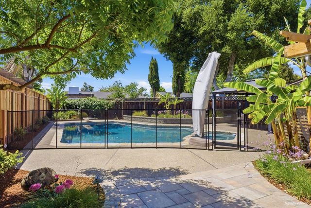 5816 Summerbrook Court, San Jose, CA 95123