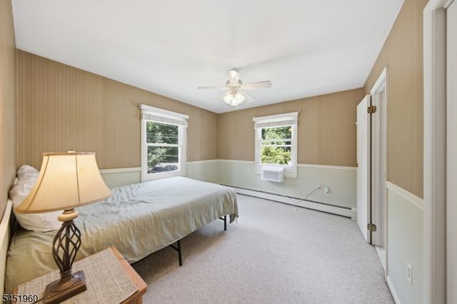 26 Lake Shore Rd W, Hardyston Twp., NJ 07460