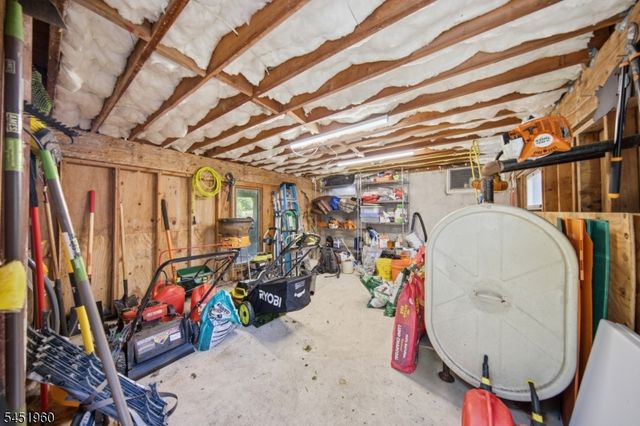 26 Lake Shore Rd W, Hardyston Twp., NJ 07460