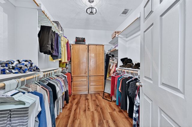 1326 W Bond Street, Denison, TX 75020