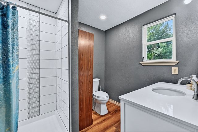 1326 W Bond Street, Denison, TX 75020