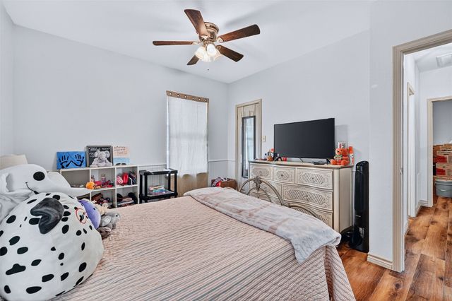 1326 W Bond Street, Denison, TX 75020