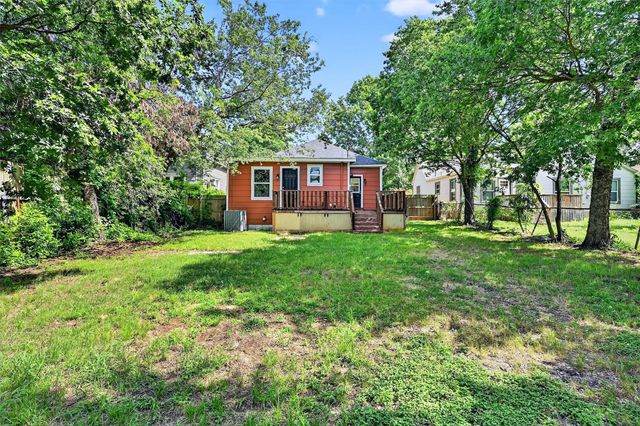 1326 W Bond Street, Denison, TX 75020
