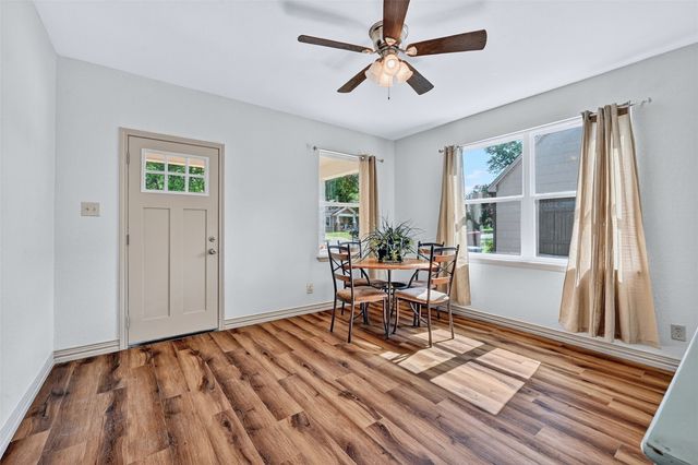 1326 W Bond Street, Denison, TX 75020