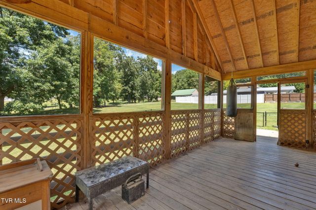 133 Deacon Creek Road, Erwin, TN 37650
