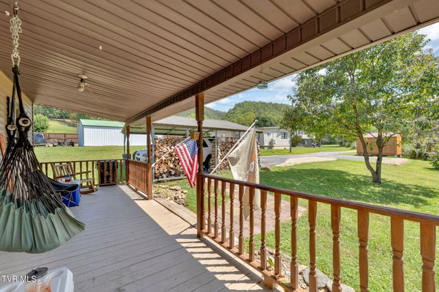 133 Deacon Creek Road, Erwin, TN 37650