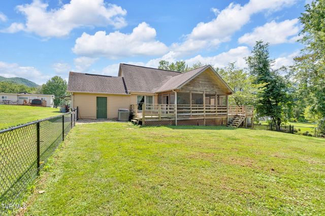 133 Deacon Creek Road, Erwin, TN 37650