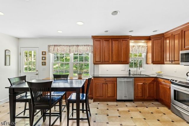 260 Lorraine Dr, Berkeley Heights Twp., NJ 07922