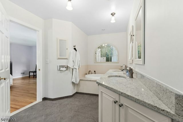 260 Lorraine Dr, Berkeley Heights Twp., NJ 07922