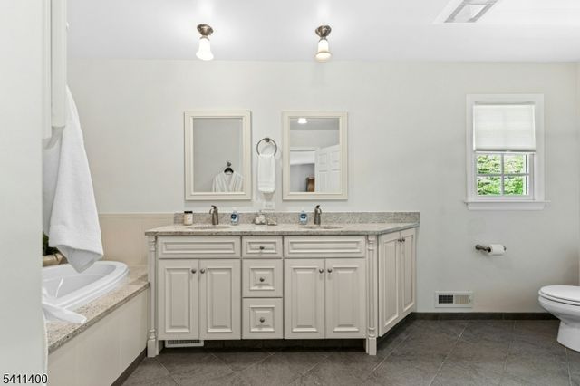 260 Lorraine Dr, Berkeley Heights Twp., NJ 07922