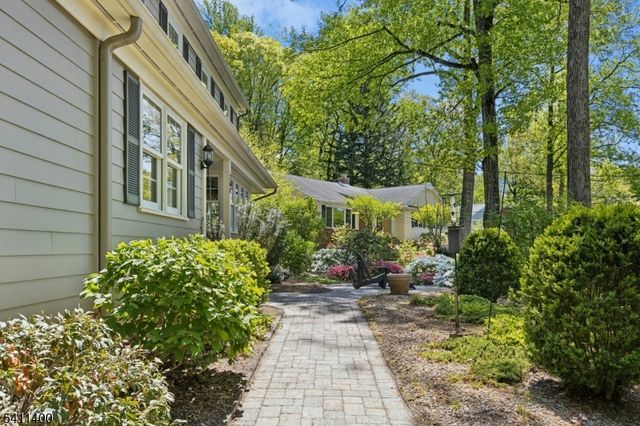 260 Lorraine Dr, Berkeley Heights Twp., NJ 07922