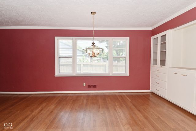 136 W Loretta Drive, Indianapolis, IN 46217