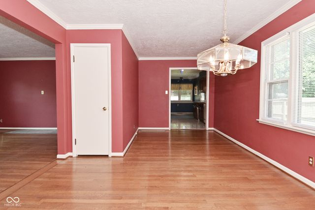 136 W Loretta Drive, Indianapolis, IN 46217