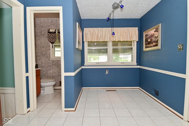 136 W Loretta Drive, Indianapolis, IN 46217