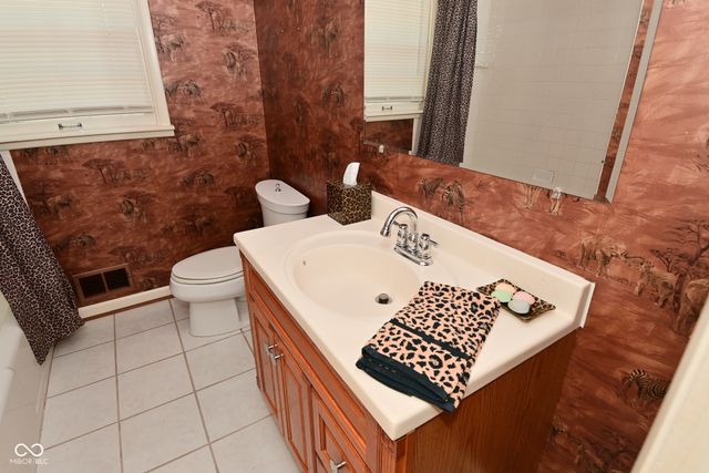 136 W Loretta Drive, Indianapolis, IN 46217