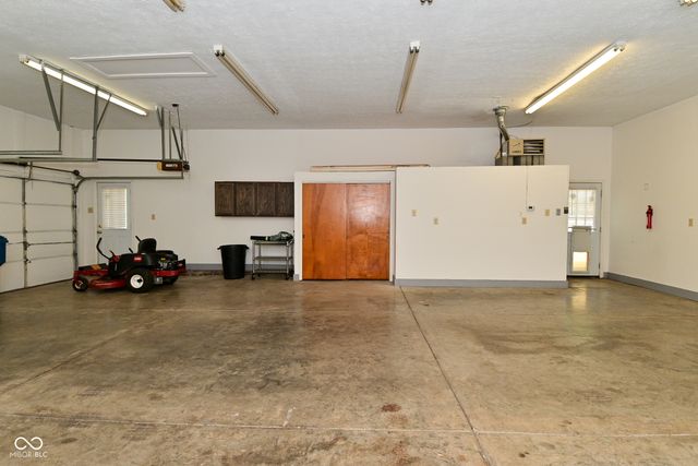 136 W Loretta Drive, Indianapolis, IN 46217