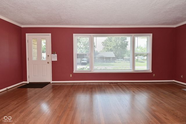 136 W Loretta Drive, Indianapolis, IN 46217