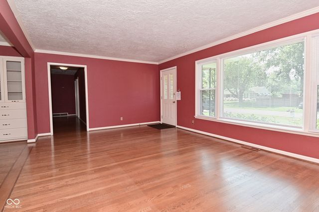 136 W Loretta Drive, Indianapolis, IN 46217