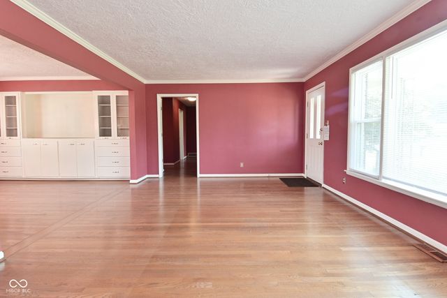 136 W Loretta Drive, Indianapolis, IN 46217