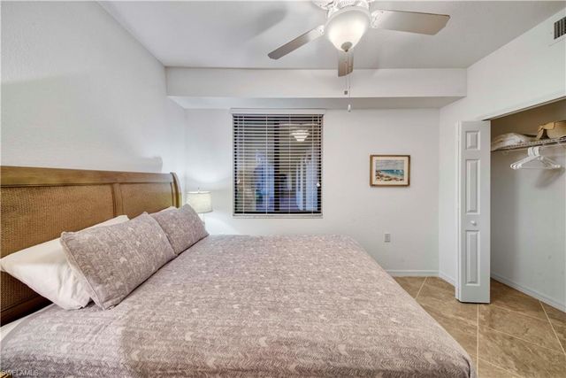 9572 Trevi CT 5017, Naples, FL 34113