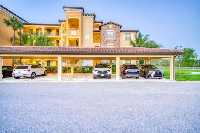 9572 Trevi CT 5017, Naples, FL 34113