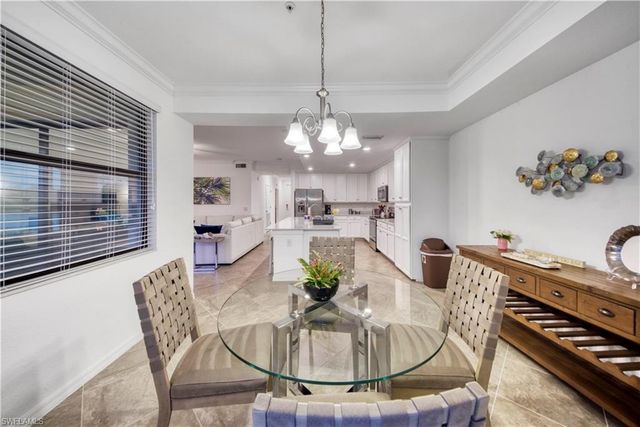 9572 Trevi CT 5017, Naples, FL 34113