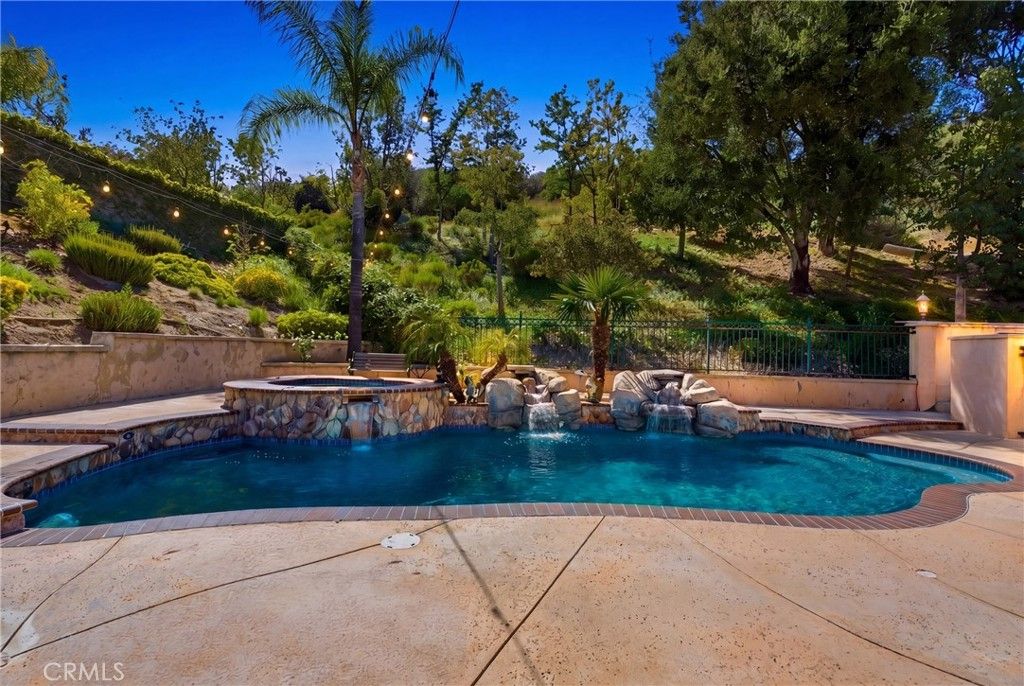 Image 31 of property listing at 25120 Southwind Court, Stevenson Ranch, CA 91381