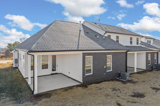 440 Buckwood Avenue, W, Thompsons Station, TN 37179