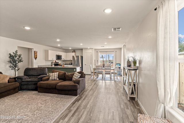 1591 W Cottonwood Canyon Drive, Benson, AZ 85602