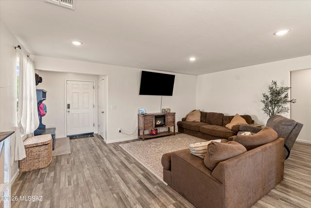1591 W Cottonwood Canyon Drive, Benson, AZ 85602