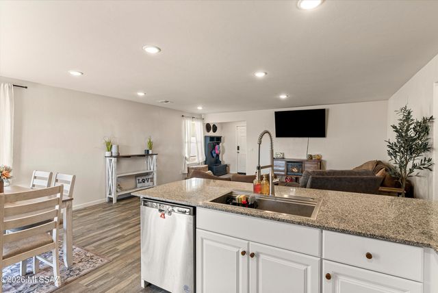 1591 W Cottonwood Canyon Drive, Benson, AZ 85602