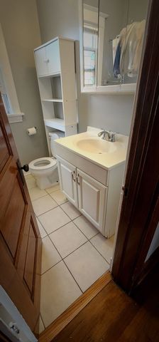 332 N West Street 2, Waukegan, IL 60085