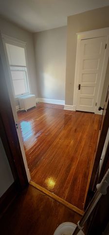 332 N West Street 2, Waukegan, IL 60085