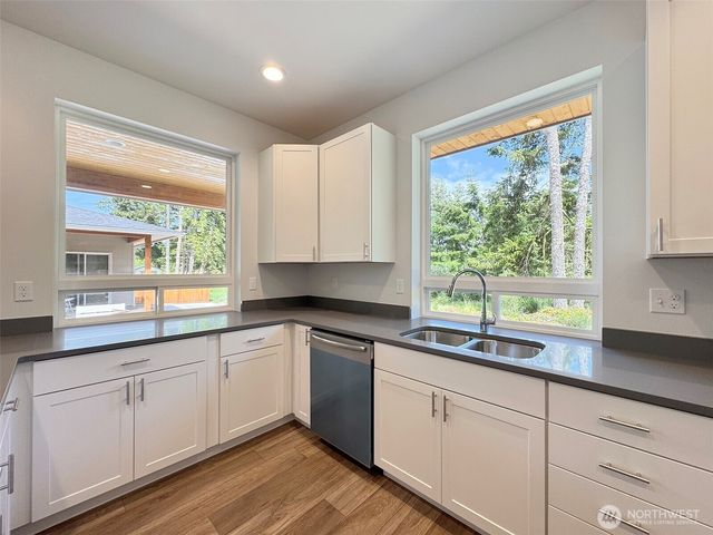 1415 Discovery Loop, Port Angeles, WA 98363