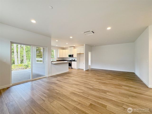 1415 Discovery Loop, Port Angeles, WA 98363