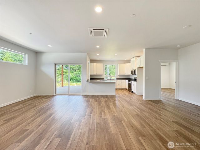 1415 Discovery Loop, Port Angeles, WA 98363