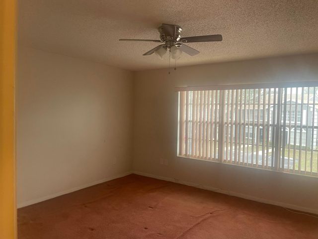 5076 Society Place W B, West Palm Beach, FL 33415