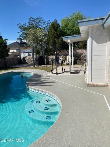 7409 LUZ DE LUMBRE Avenue, El Paso, TX 79912