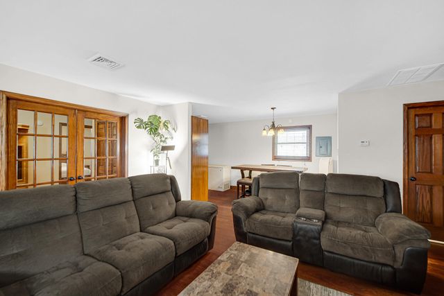 2215 Putnam Street, Lake Station, IN 46405