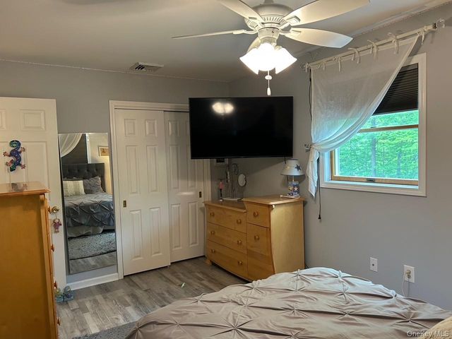 25 Cocoa Lane, Newburgh, NY 12550